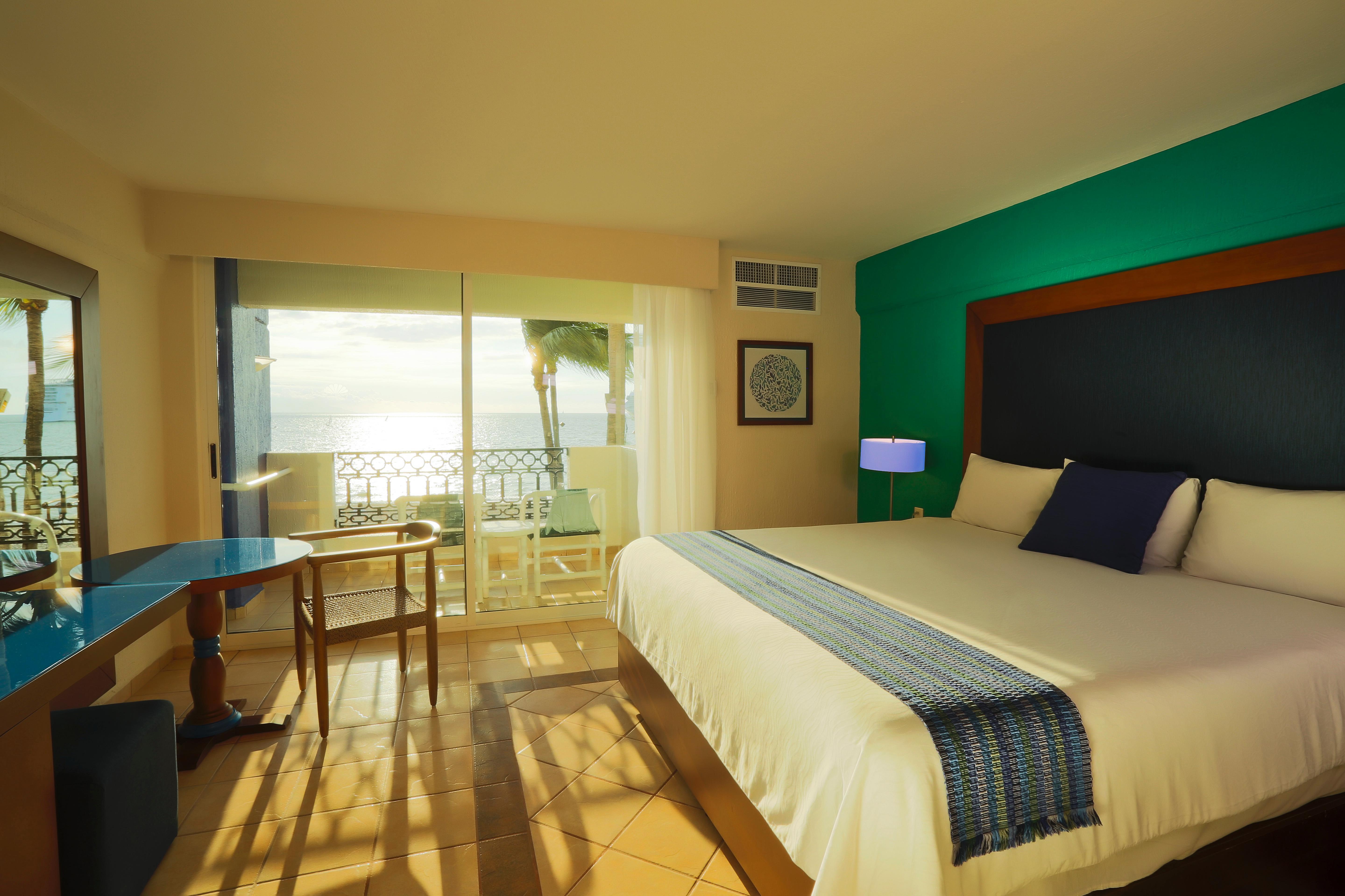 Crown Paradise Golden All Inclusive Resort - Adults Only 巴亞爾塔港 外观 照片