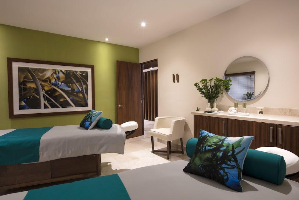 Crown Paradise Golden All Inclusive Resort - Adults Only 巴亞爾塔港 外观 照片 The spa at The Grove