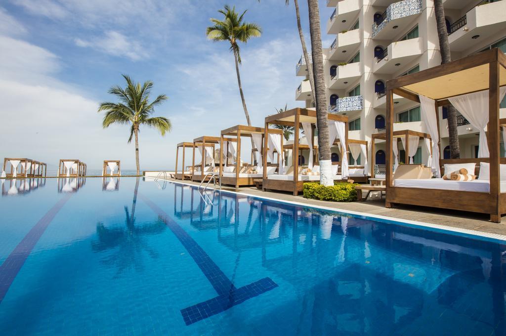 Crown Paradise Golden All Inclusive Resort - Adults Only 巴亞爾塔港 外观 照片