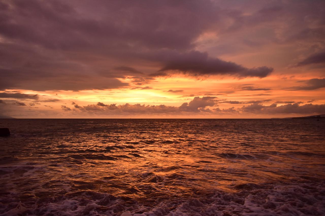 Crown Paradise Golden All Inclusive Resort - Adults Only 巴亞爾塔港 外观 照片 Sunset over the Atlantic Ocean